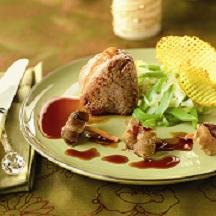 Kalfshaasje met spitskool en snijboontjes, sausje met cantharellen