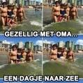 met oma naar zee