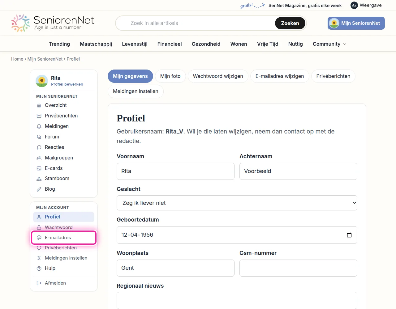 Links op je eigen pagina zie je een menu. Onder "Mijn account" staat "E-mailadres". Klik daarop, dan verschijnt het formulier waarmee je je e-mailadres kan wijzigen.