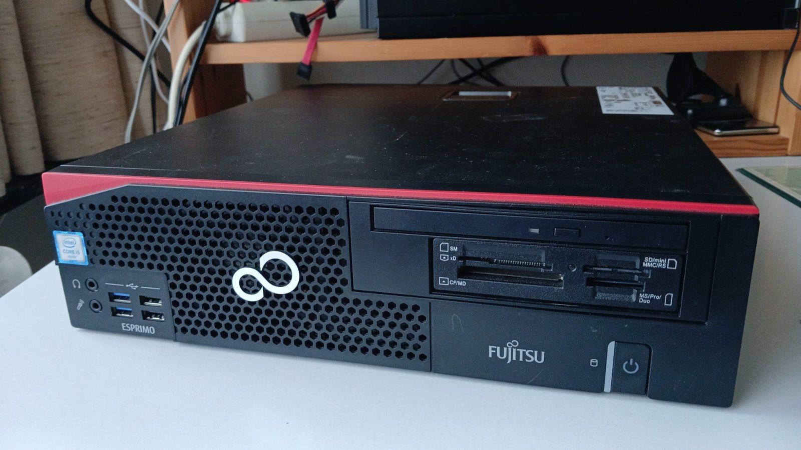 Computer Siemens Esprimo, I5, SSD en Windows11